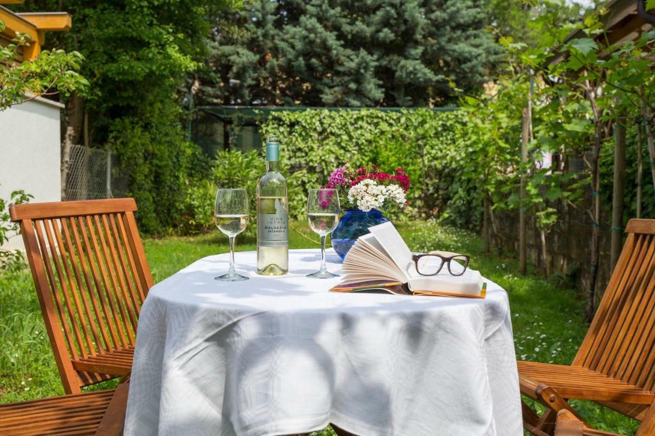 Casa Flora 3-Minutes' Walk From The Beach Novigrad Istria Esterno foto