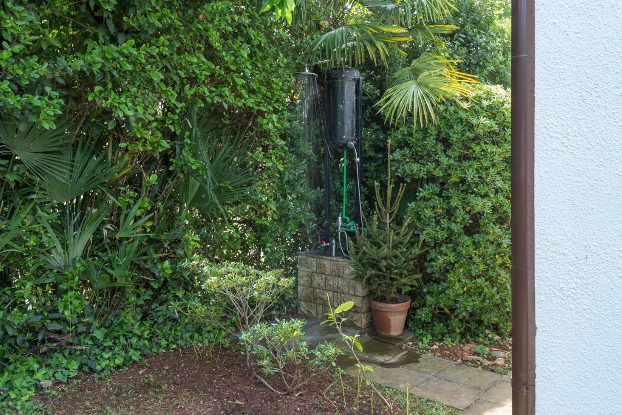 Casa Flora 3-Minutes' Walk From The Beach Novigrad Istria Esterno foto