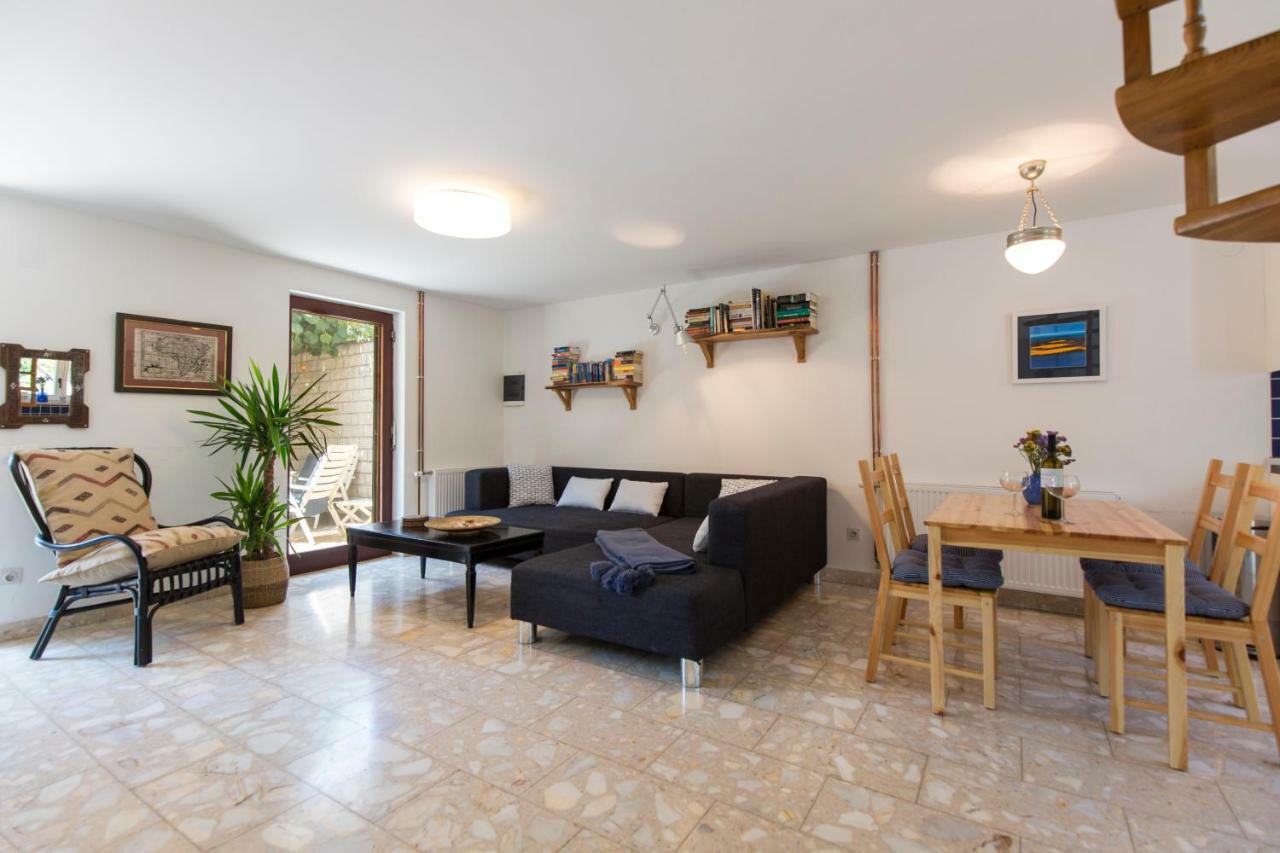 Casa Flora 3-Minutes' Walk From The Beach Novigrad Istria Esterno foto