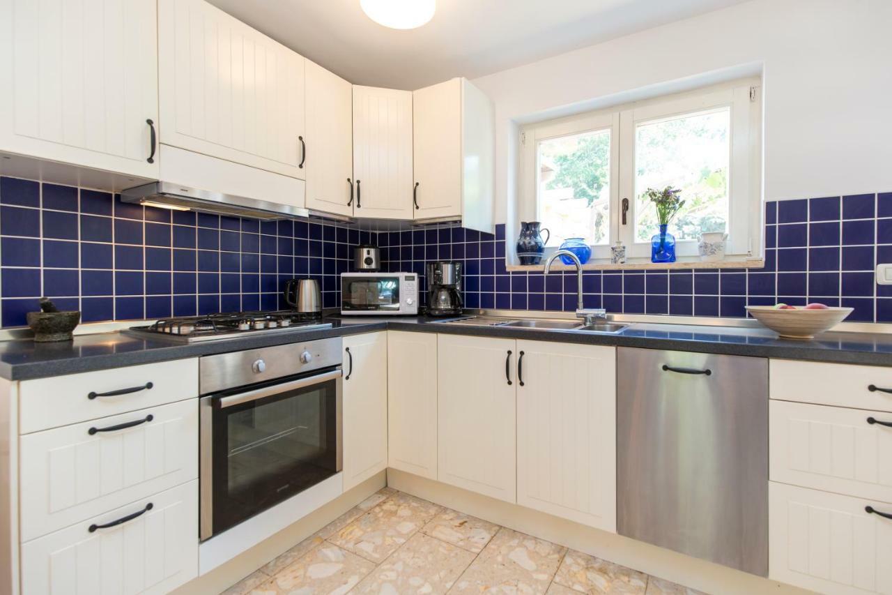 Casa Flora 3-Minutes' Walk From The Beach Novigrad Istria Esterno foto