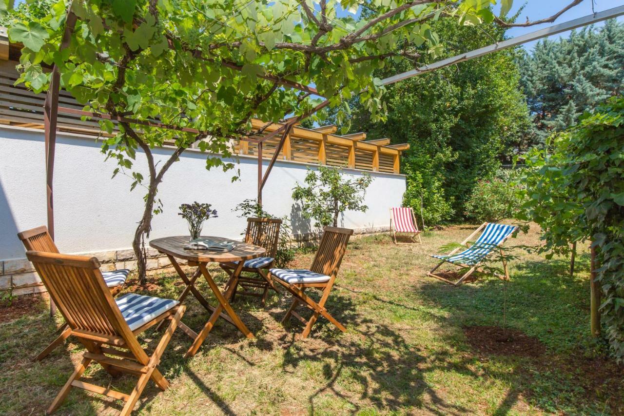 Casa Flora 3-Minutes' Walk From The Beach Novigrad Istria Esterno foto